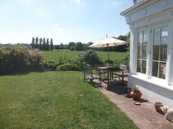 The Old Rectory Bed & Breakfast Abergavenny Exteriör bild