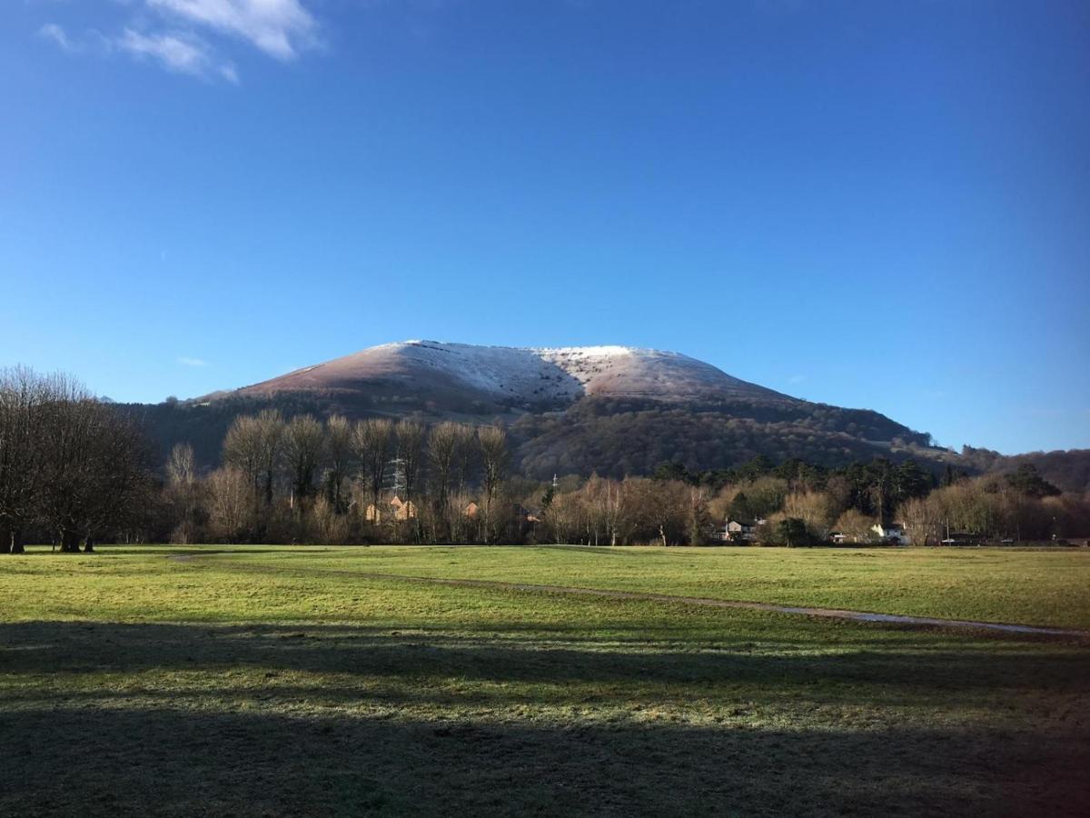 The Old Rectory Bed & Breakfast Abergavenny Exteriör bild